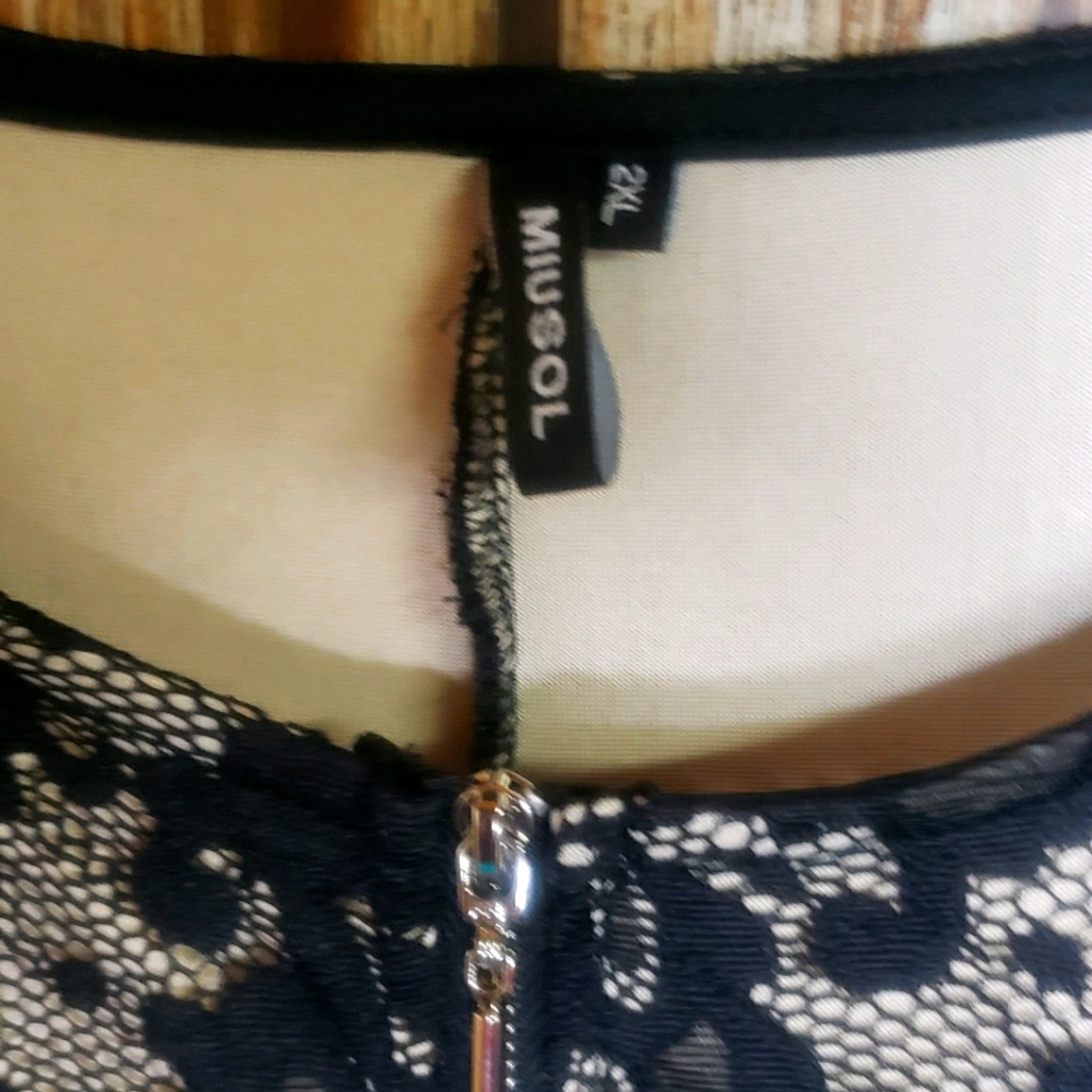 Womans 2xl Zip frobt dress